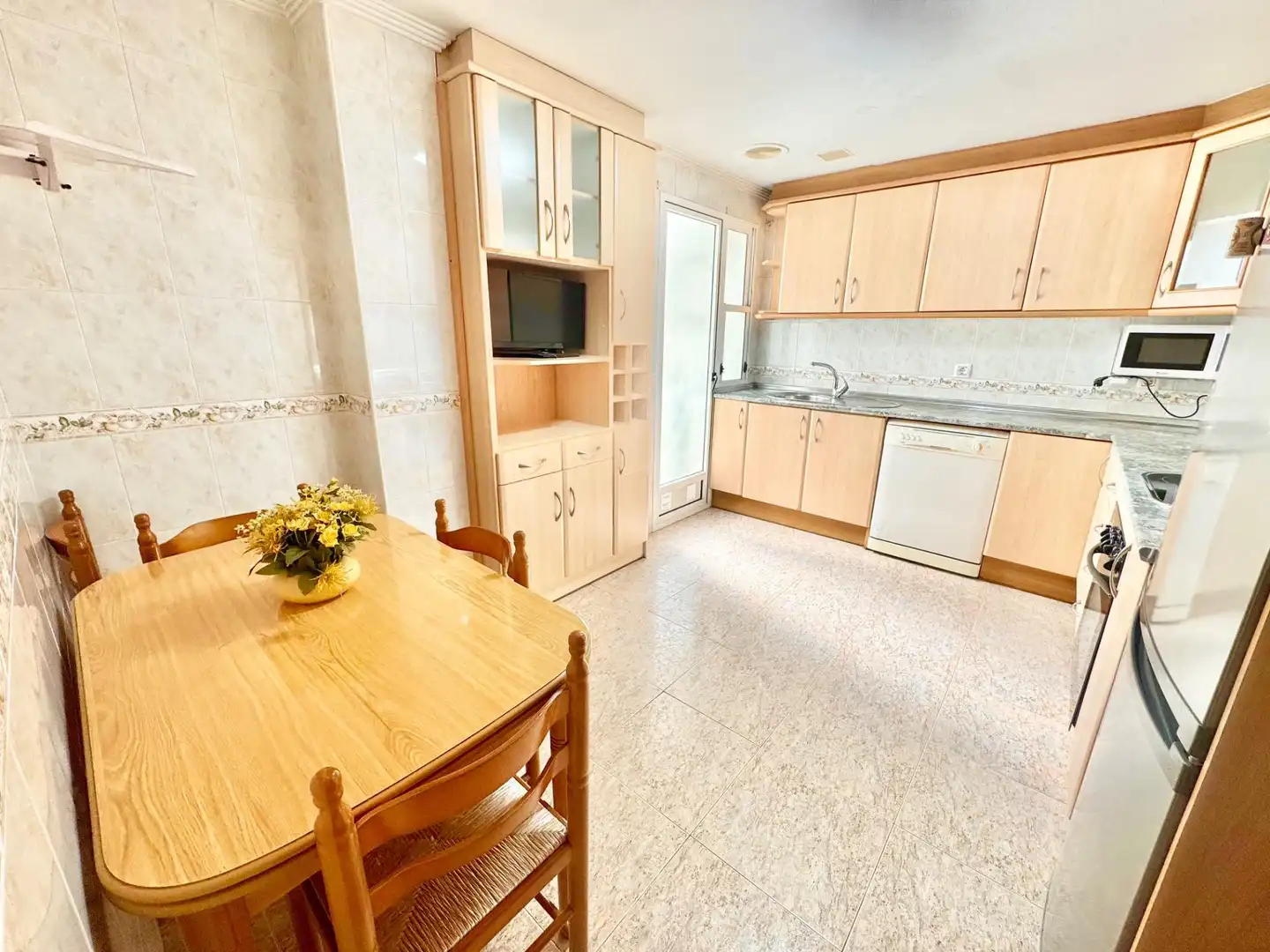 Cocina de Piso en venta en Orihuela con Aire acondicionado, Calefacción y Amueblado