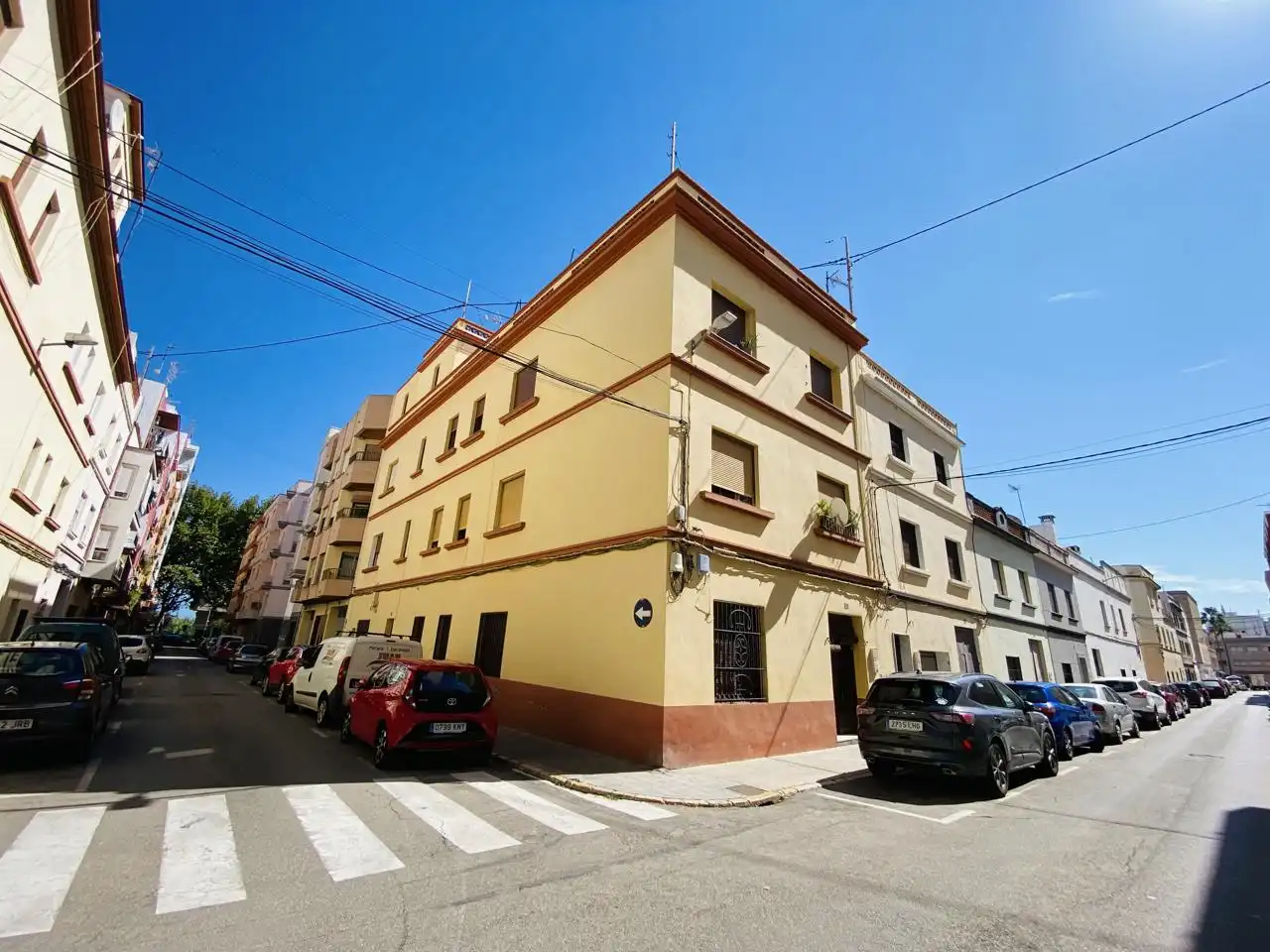 Vista exterior de Planta baixa en venda en Oliva amb Traster