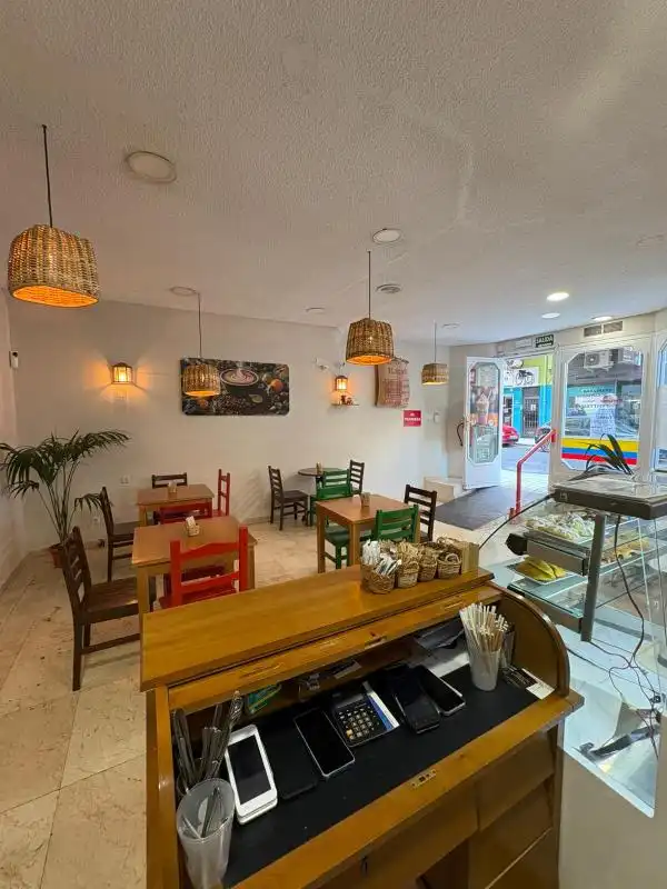 Local en venta en Alicante / Alacant con Calefacción