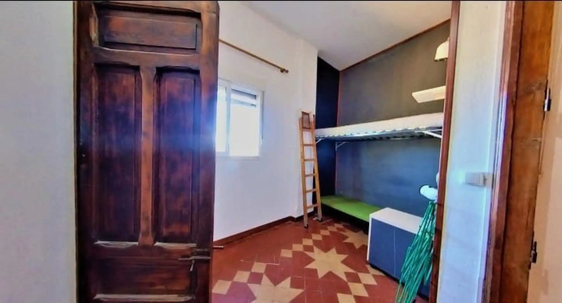 Habitación de Piso en venta en Sax con Balcón