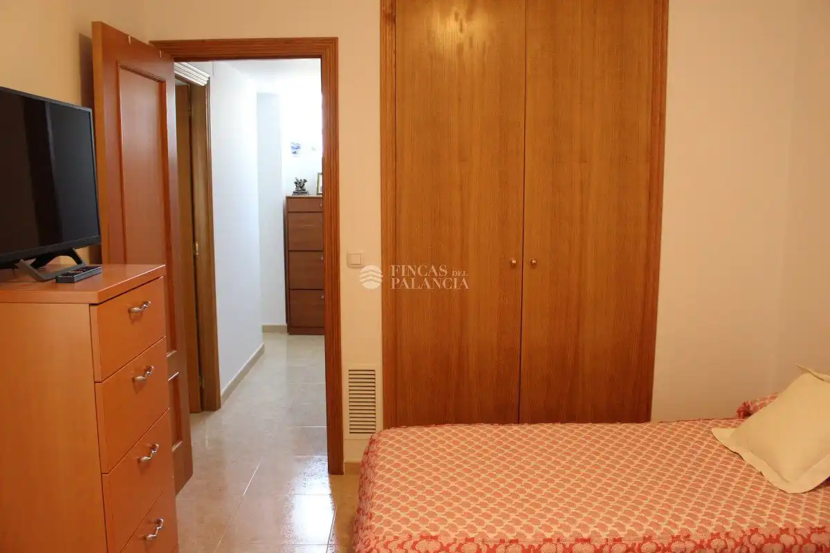 Schlafzimmer von Wohnung zur Miete in Navajas mit Klimaanlage, Heizung und Balkon