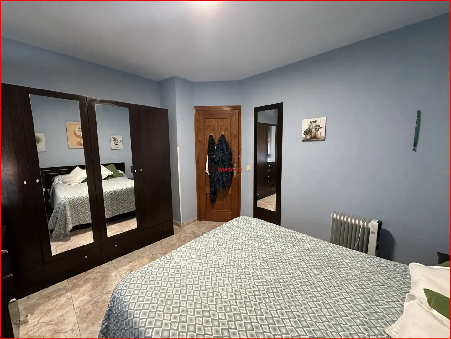 Habitación de Casa adosada en venta en Montearagón