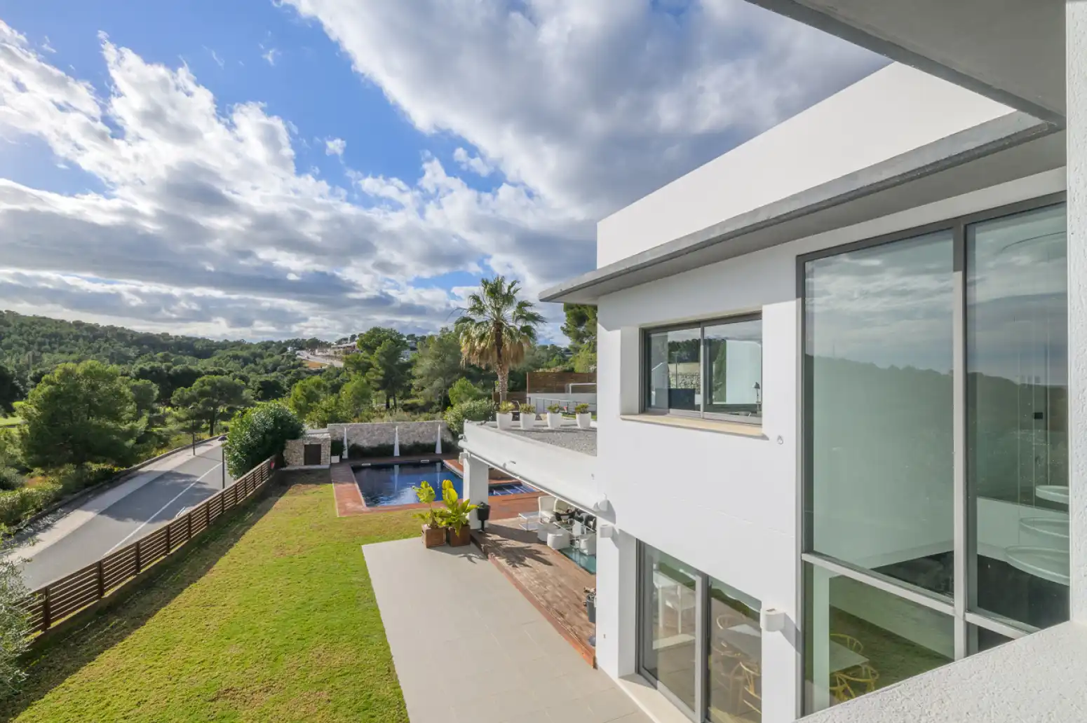 Vista exterior de Casa o xalet en venda en Sitges amb Terrassa, Traster i Piscina