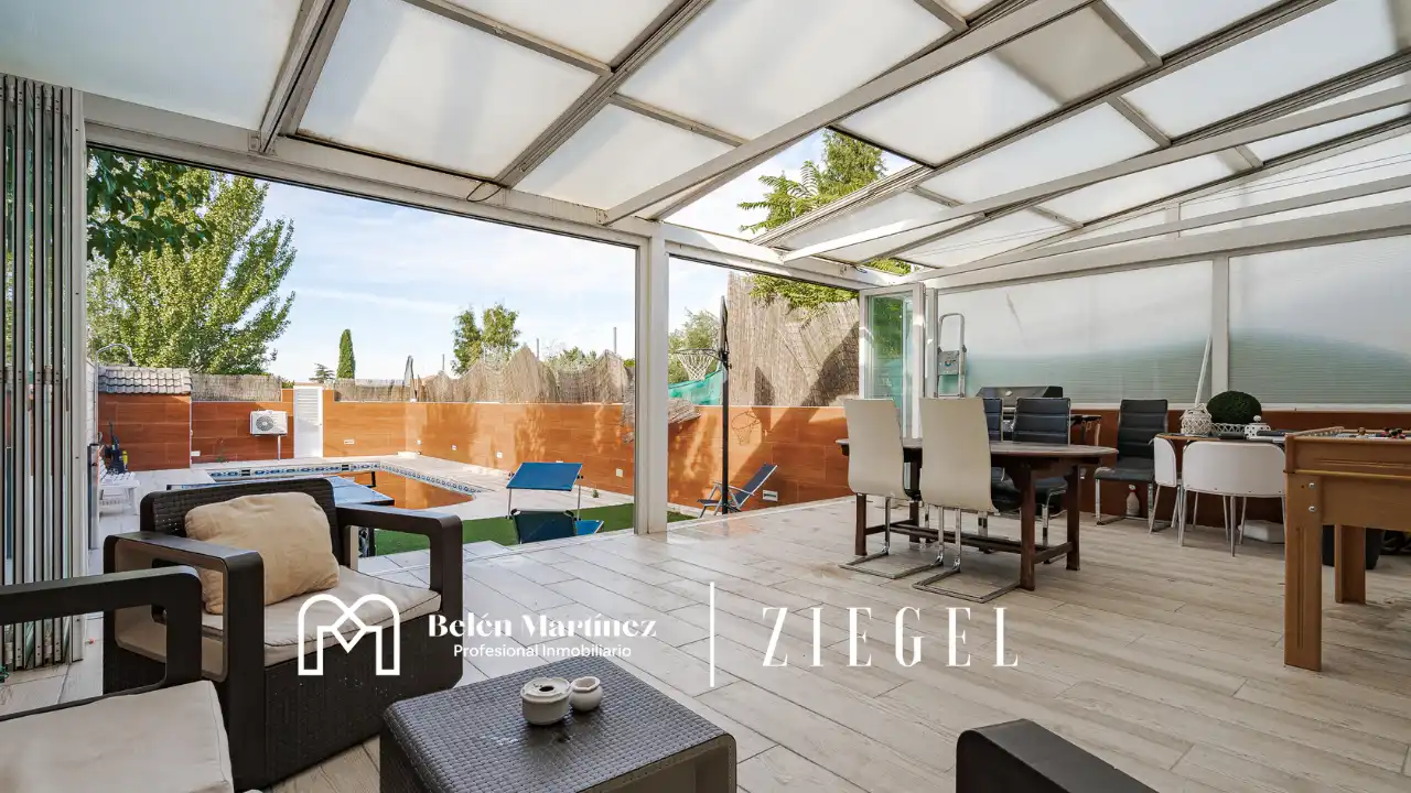 Terraza de Casa o chalet en venta en Urbanizaciones