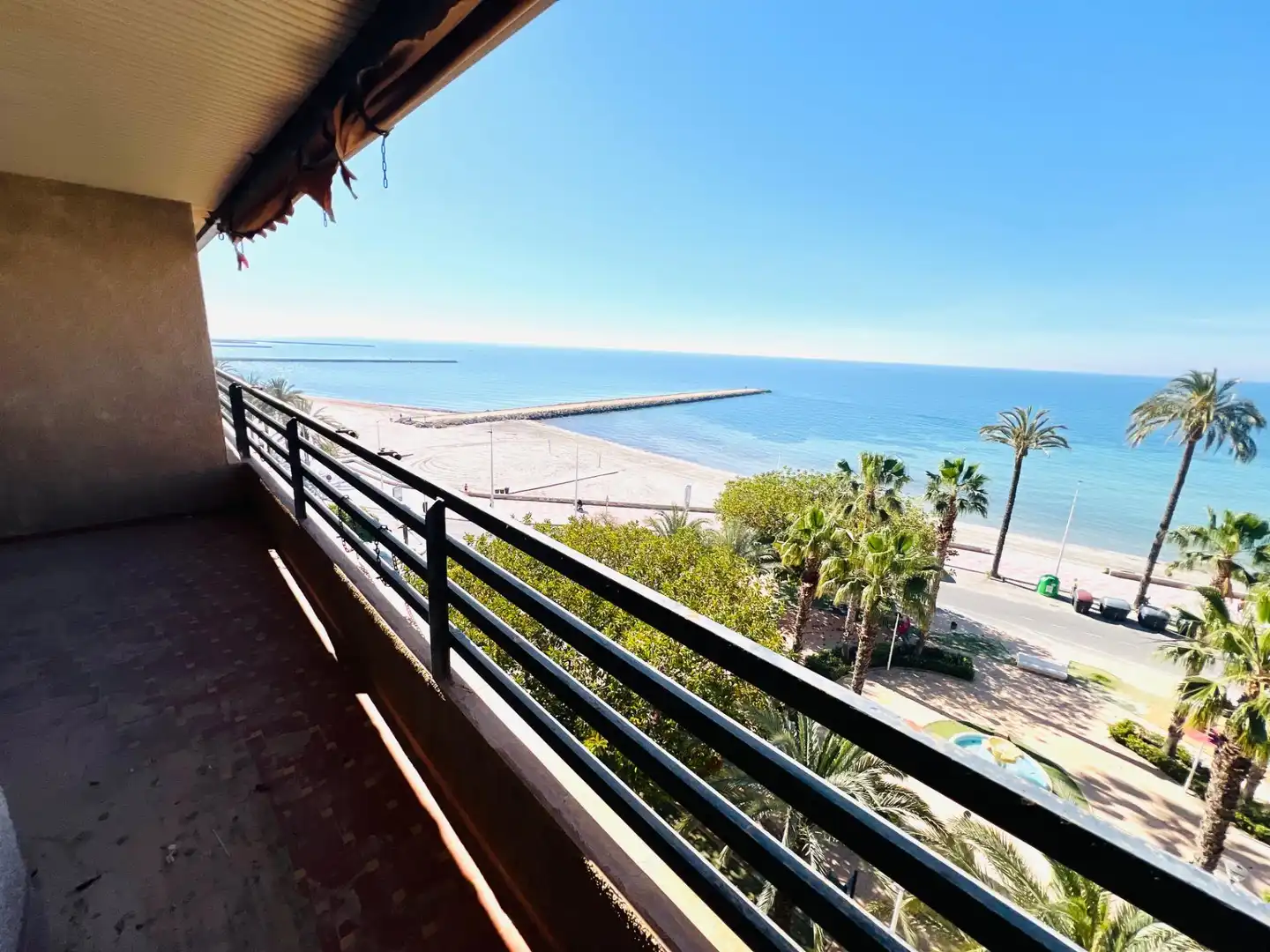 Außenansicht von Wohnung zum Verkauf in Santa Pola mit Privatgarten und Terrasse