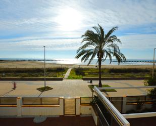 Vista exterior de Apartament en venda en Cunit amb Terrassa, Moblat i Balcó