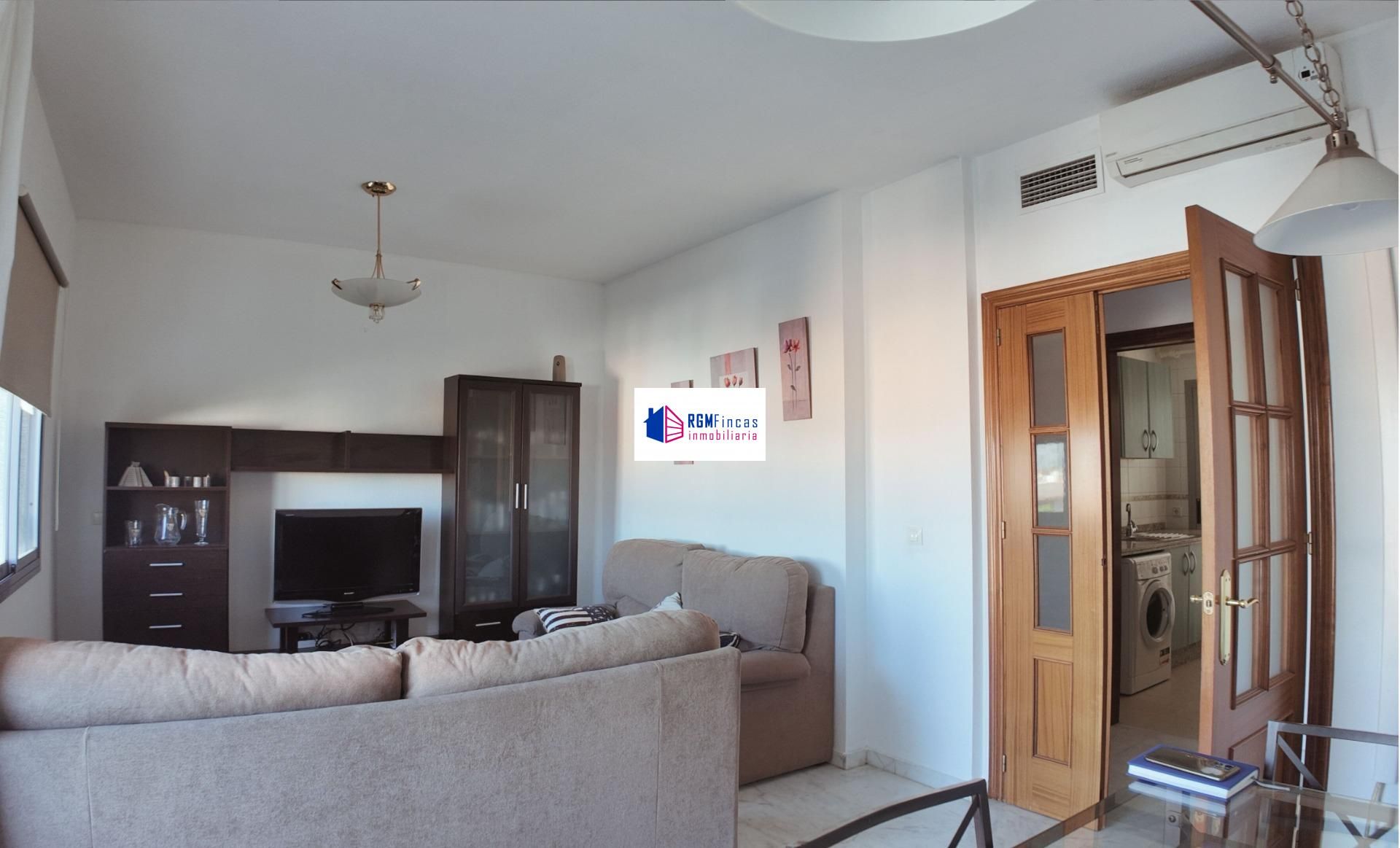 Living room of Flat for sale in  Sevilla Capital  with Air Conditioner, Heating and Storage room