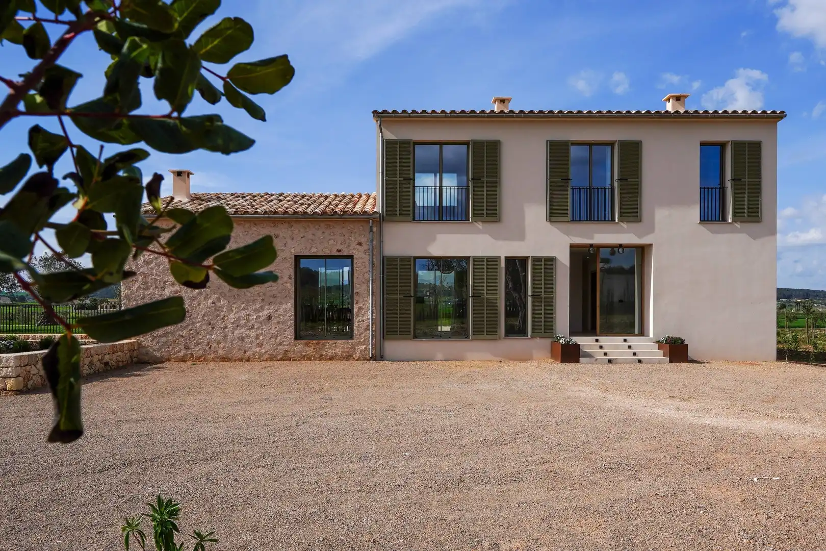 Vista exterior de Finca rústica en venda en Sineu amb Aire condicionat, Calefacció i Terrassa