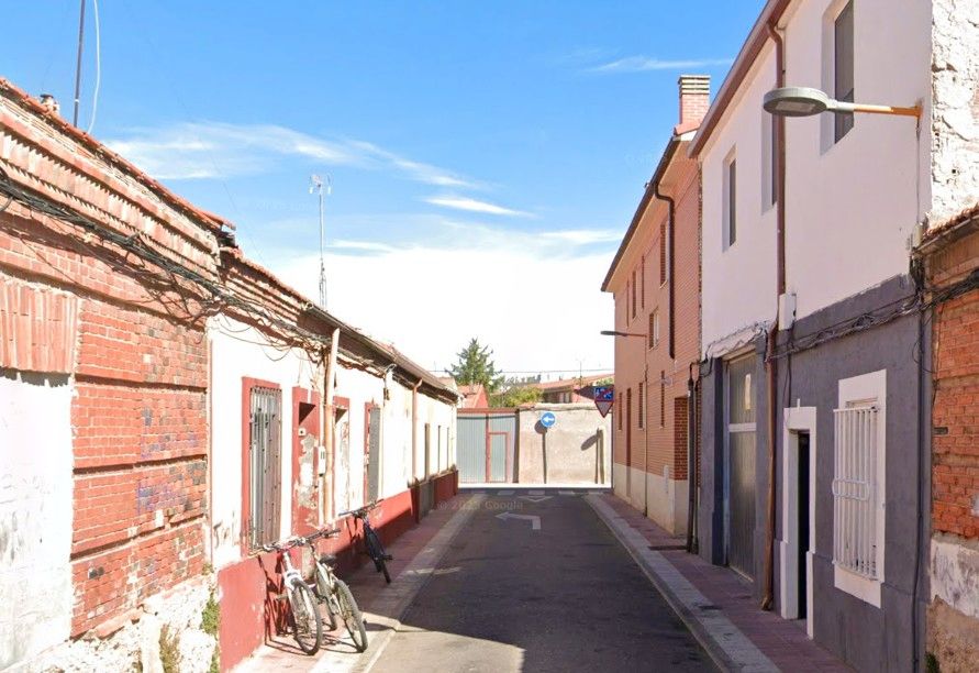 Exterior view of Single-family semi-detached for sale in Valladolid Capital