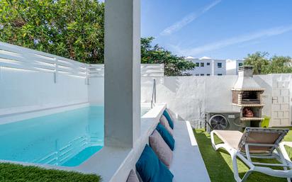 Piscina de Casa o xalet en venda en San Bartolomé amb Terrassa, Piscina i Moblat