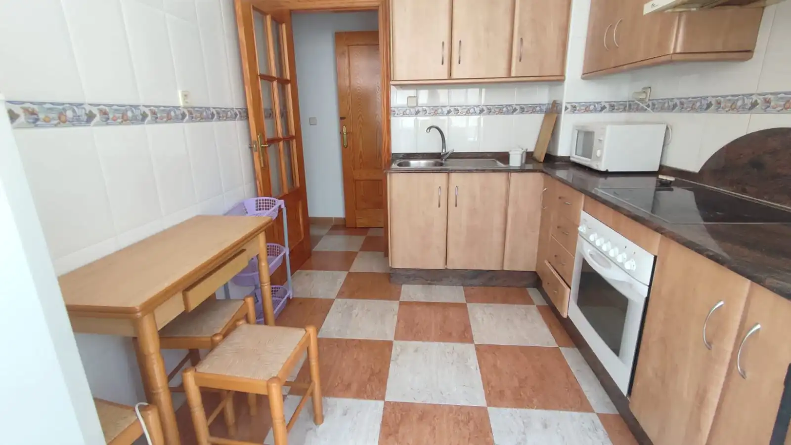 Cocina de Piso de alquiler en Cartagena con Amueblado, Horno y Lavadora