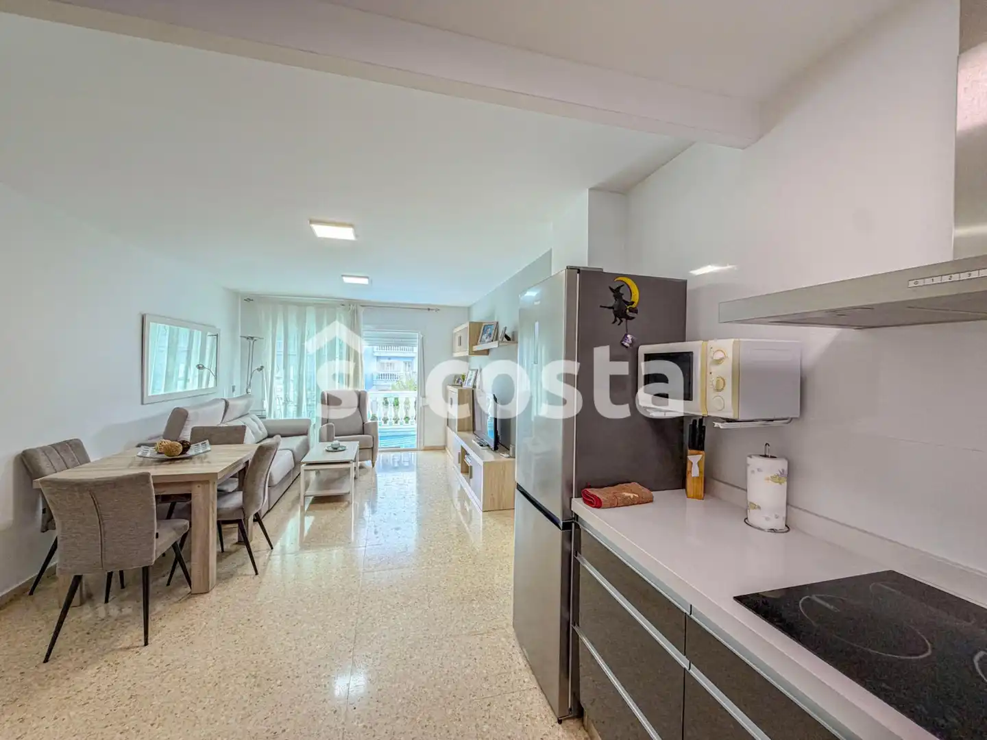 Küche von Wohnung zum Verkauf in Blanes mit Klimaanlage, Heizung und Terrasse