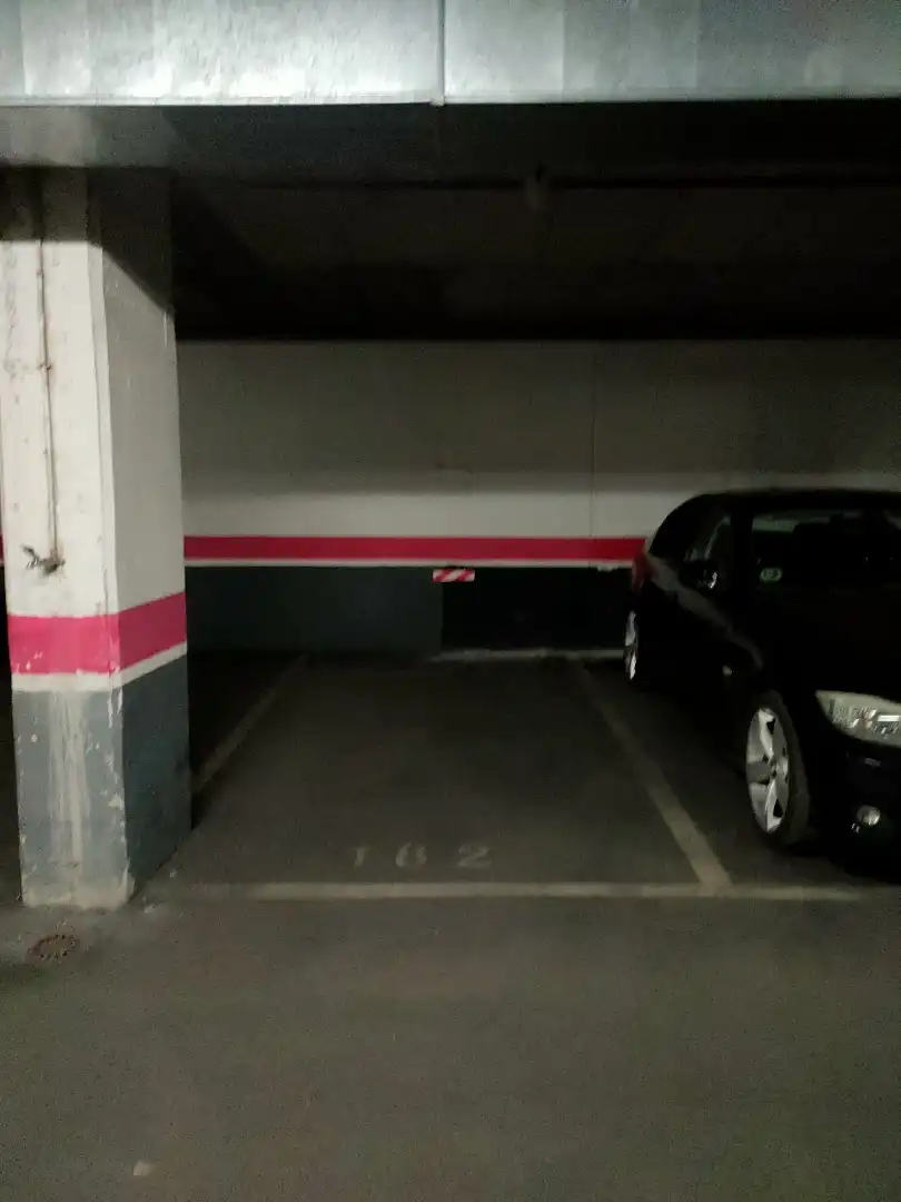 Parking of Garage for rent in Madrid