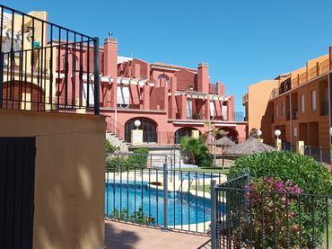 Maison mitoyenne avec piscine à vendre à MOLIO SOLERO