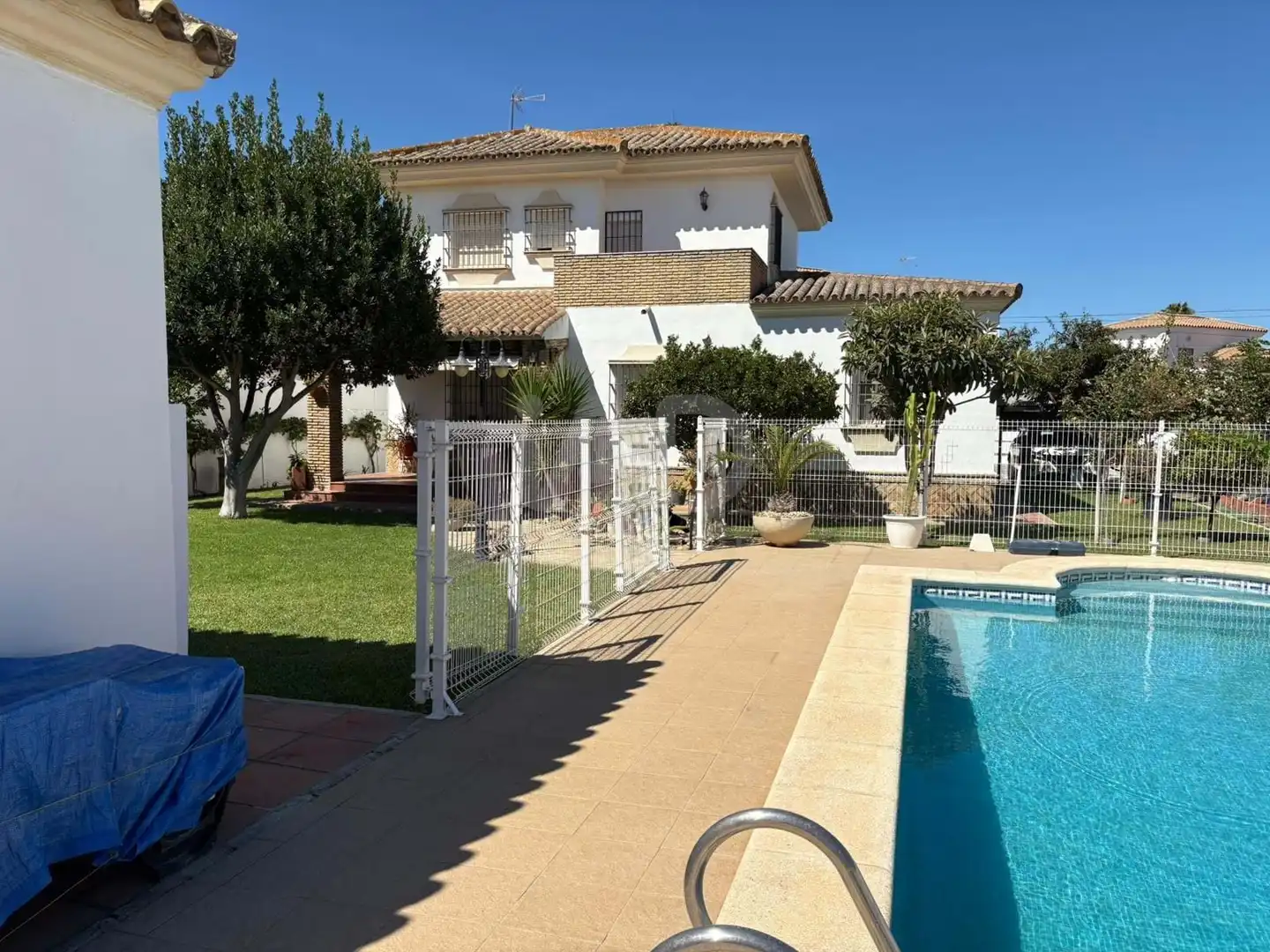 Jardín de Casa o chalet en venta en Chiclana de la Frontera con Aire acondicionado, Calefacción y Piscina