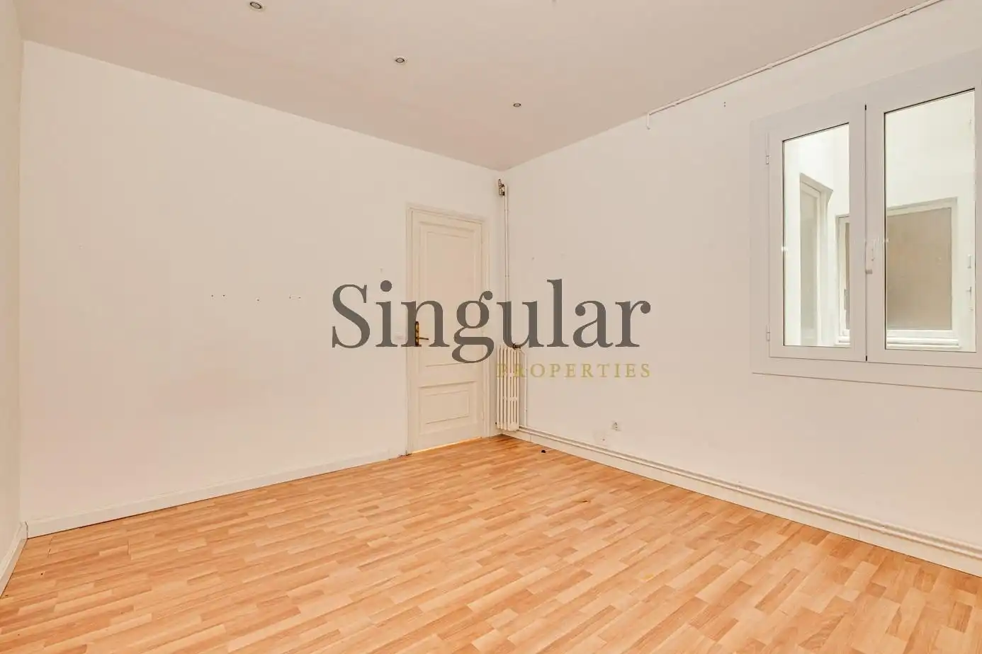 Habitación de Piso en venta en Barcelona con Calefacción y Alarma