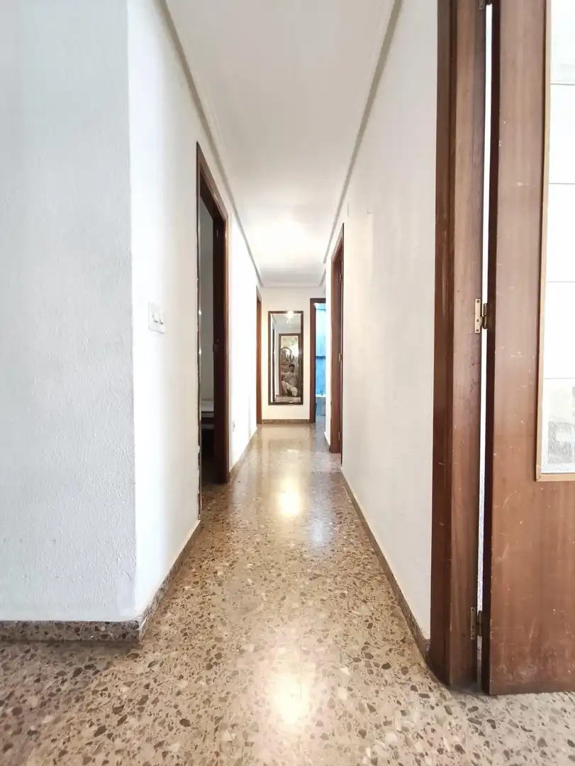 Flat for sale in Valencia  with Air Conditioner, Terrace and Balcony