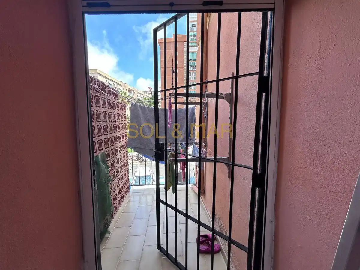 Terraza de Piso en venta en Torremolinos con Calefacción, Terraza y Amueblado