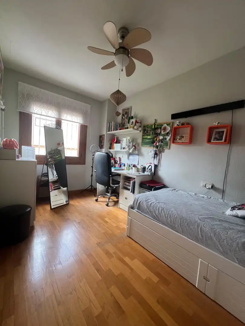 Habitación de Casa adosada en venta en Pedanías Este