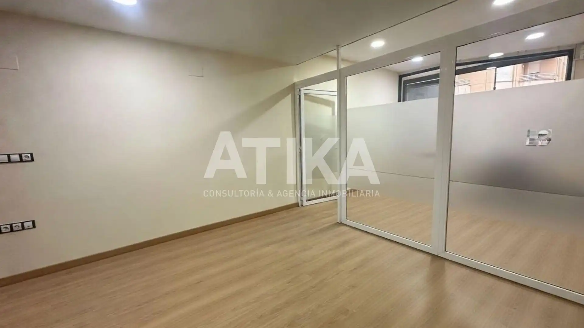 Office for rent in Ontinyent  with Air Conditioner and Heating