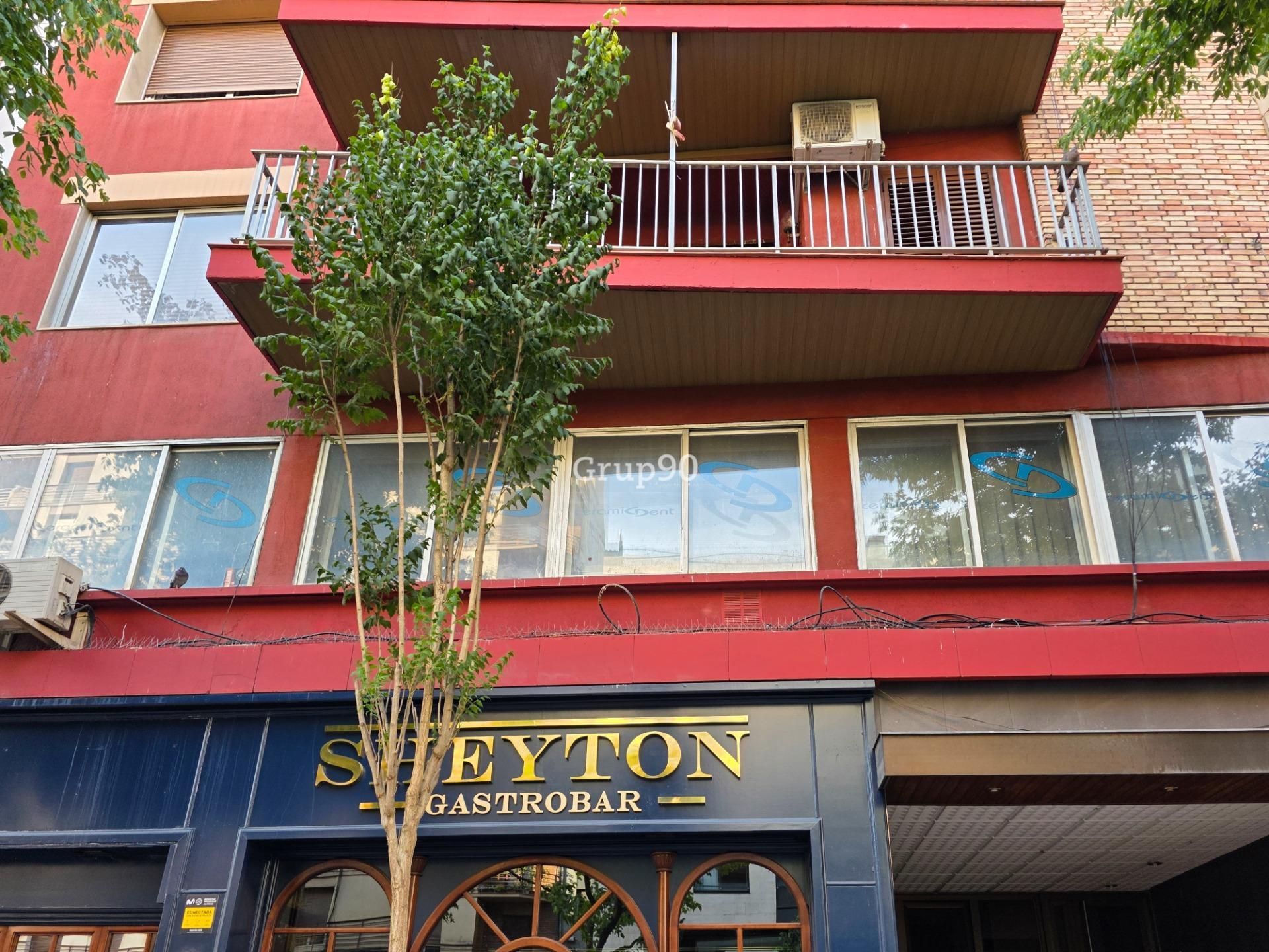 Vista exterior de Local en venda en  Lleida Capital