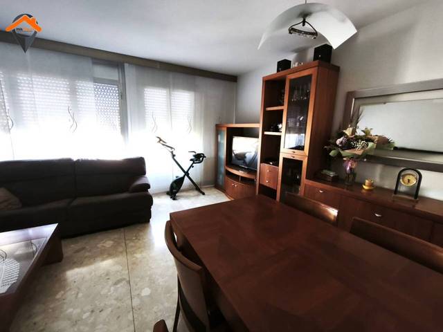 Piso en Venta en Calle Isla Digna en Les Termes