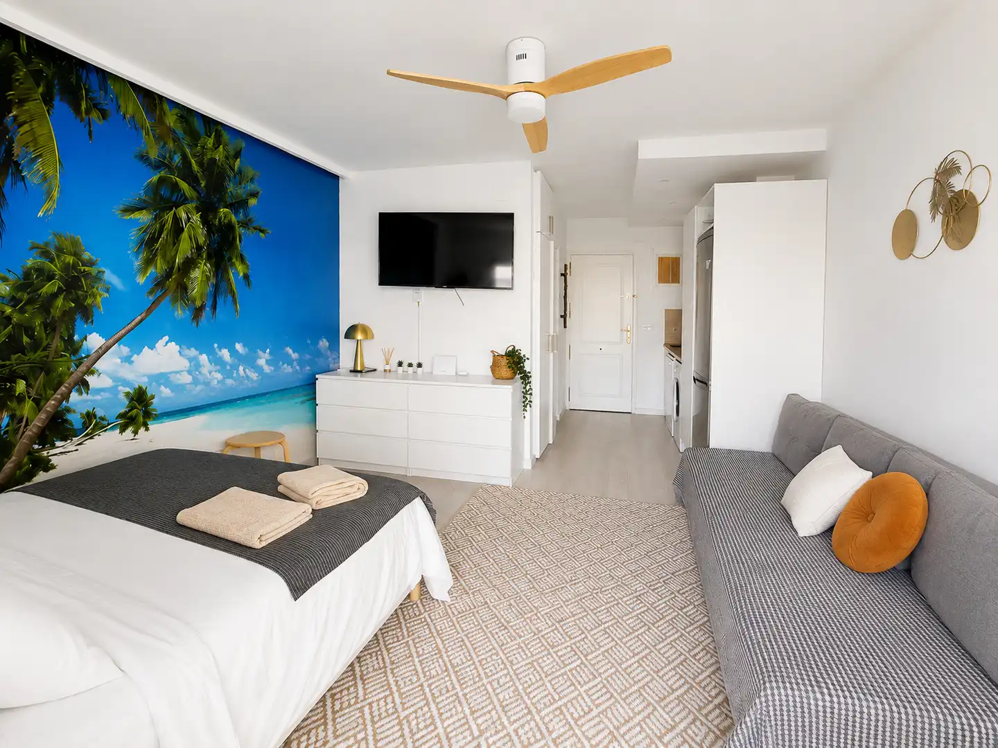 Habitación de Estudio en venta en Benalmádena con Aire acondicionado, Terraza y Amueblado
