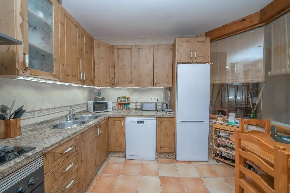 Kitchen of Houses for sale in San Vicente del Raspeig / Sant Vicent del Raspeig  with Air Conditioner, Heating and Private garden