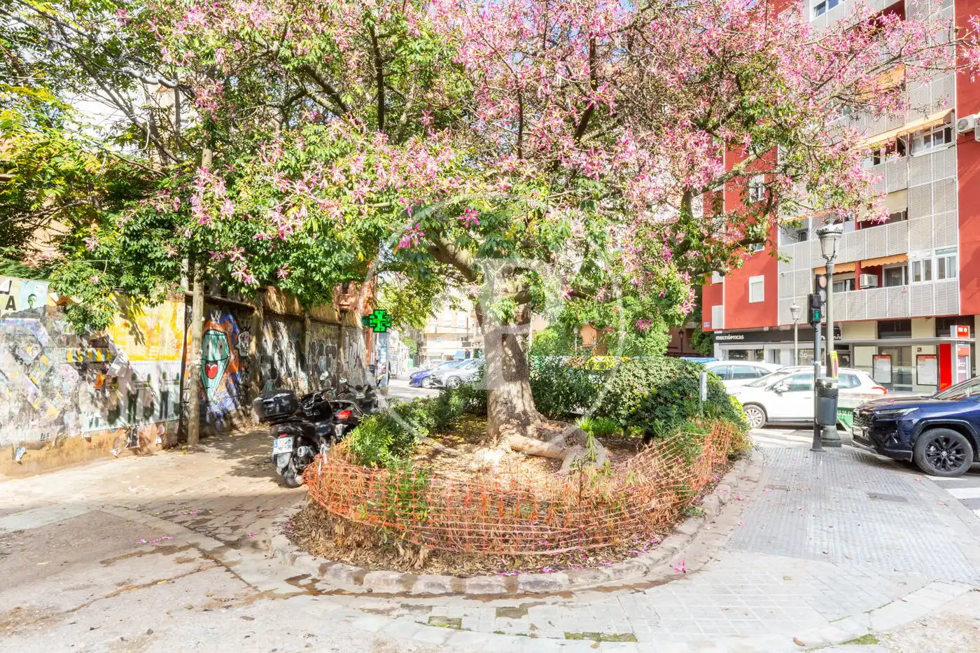 Exterior view of Flat for sale in Valencia  with Air Conditioner, Heating and Private garden