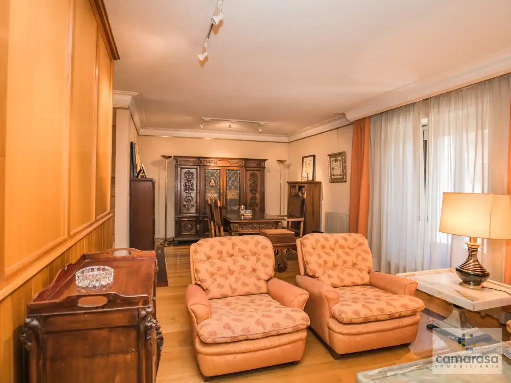 Sala d'estar de Dúplex en venda en Ávila amb Traster i Balcó