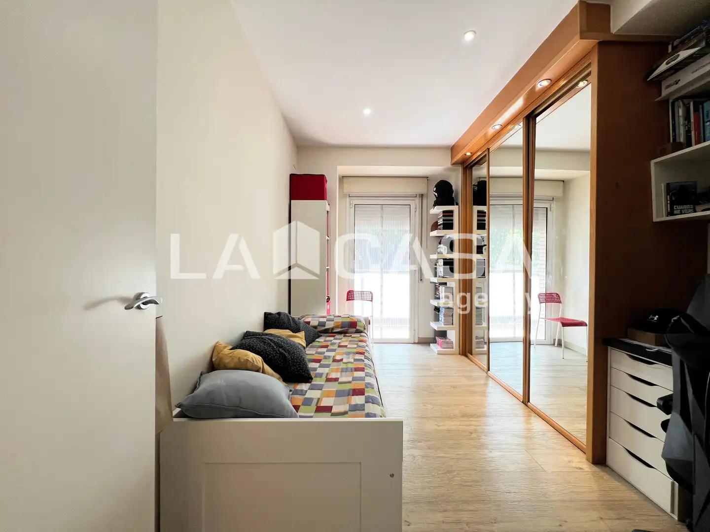 Piso con terraza en venta en Avinguda d'Alfons XIII, imagen 19