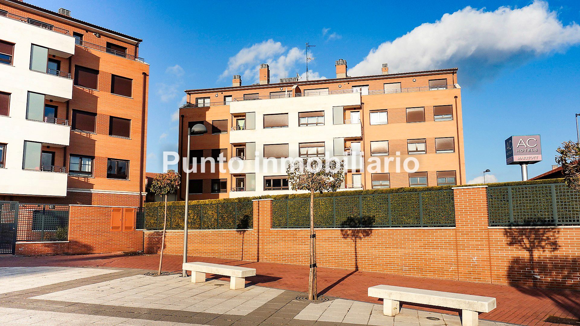 Exterior view of Flat to rent in Arroyo de la Encomienda  with Heating, Parquet flooring and Storage room