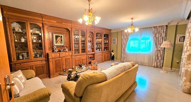 Casa adosada en Venta en Calle Antonio López en Torrejón de la Calzada