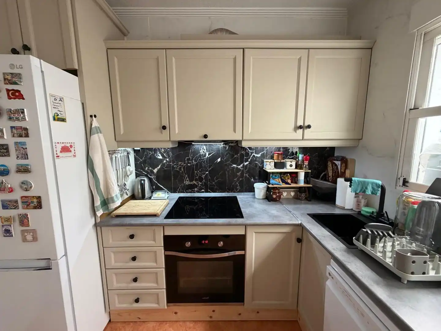Cocina de Casa adosada en venta en Torrevieja con Jardín privado, Terraza y Amueblado
