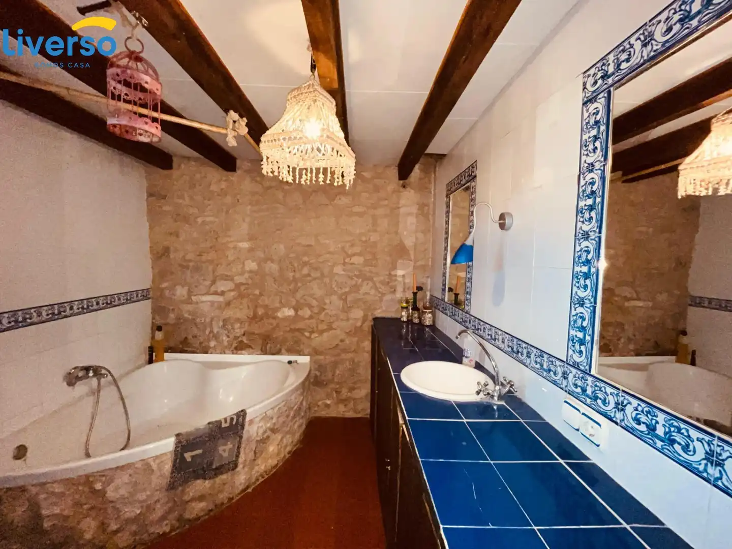 Bathroom of Houses for sale in Revillarruz  with Heating, Terrace and Furnished