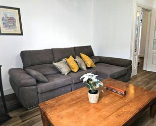 Living room of Flat to rent in San Cristóbal de la Laguna  with Parquet flooring and Furnished