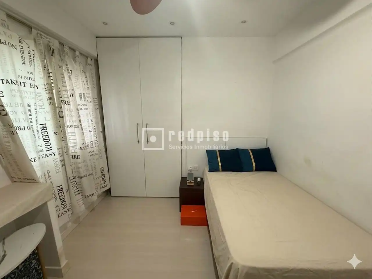 Bedroom of Flat for sale in Valencia  with Air Conditioner and Heating