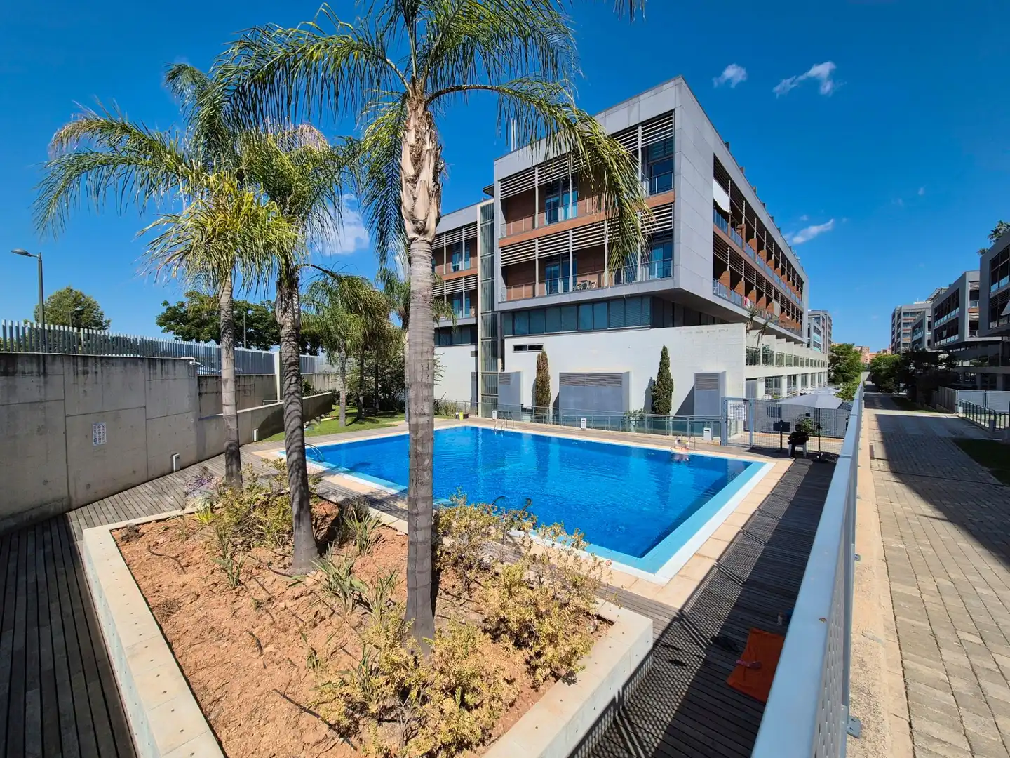 Schwimmbecken von Wohnung zum Verkauf in Valencia mit Klimaanlage, Heizung und Terrasse