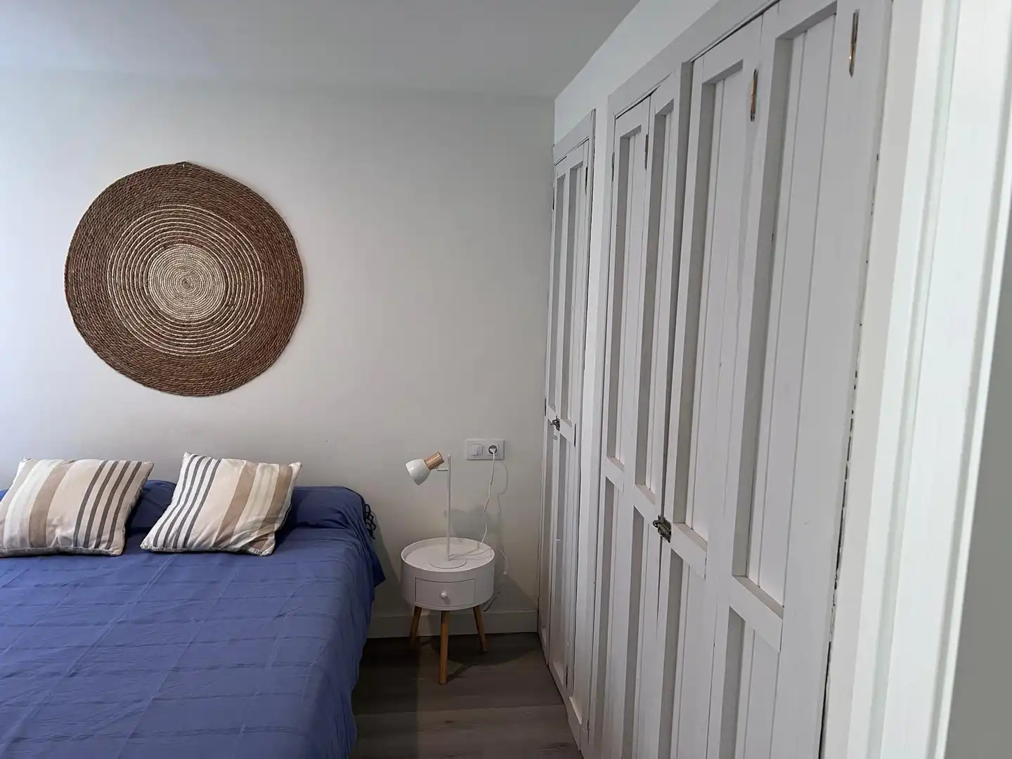Schlafzimmer von Wohnungen zur Miete in Estepona mit Klimaanlage, Terrasse und Schwimmbad