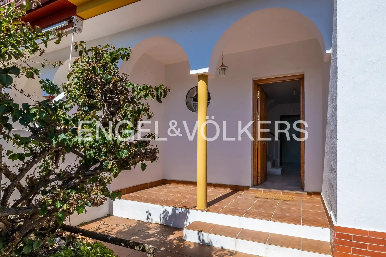 Casa adosada en venda en Espartinas amb Calefacció, Jardí privat i Terrassa