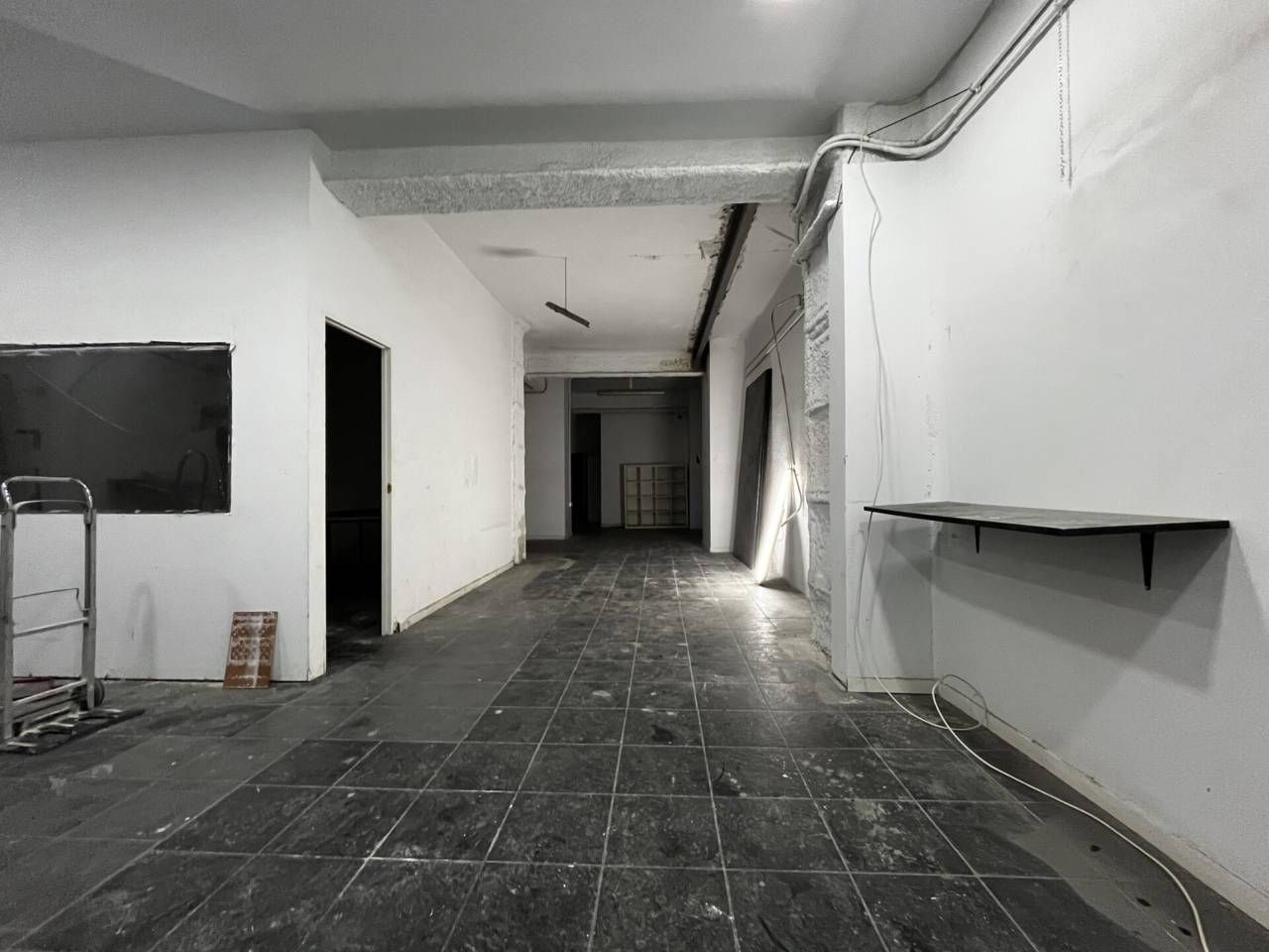 Local de lloguer en L'Hospitalet de Llobregat amb Alarma