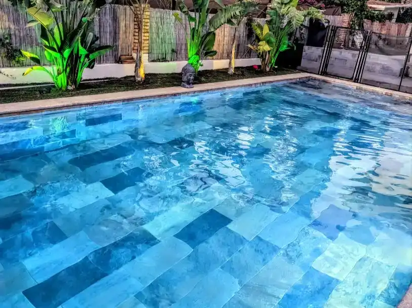 Piscina de Casa o xalet en venda en Alcalá de Guadaira amb Aire condicionat, Piscina i Balcó