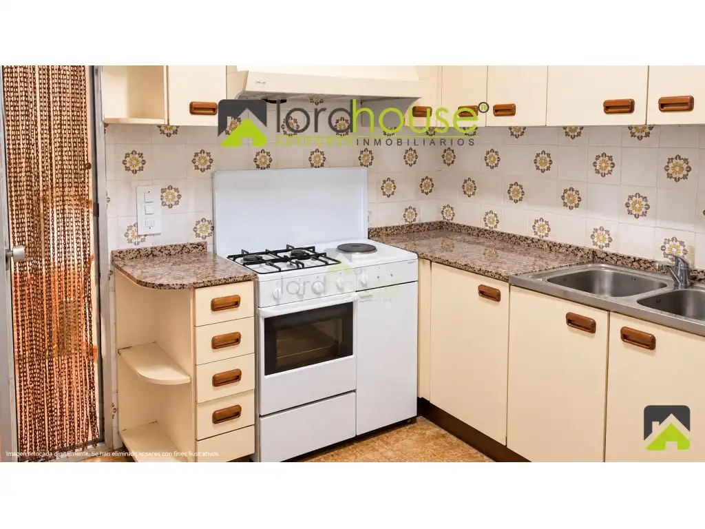Flat for sale in Avenida Juan Carlos, imagen 3