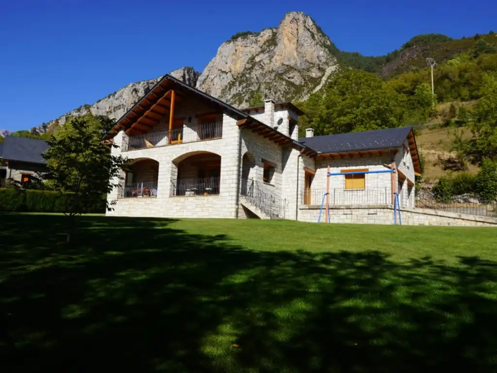 Exterior view of Houses for sale in Bielsa, Huesca