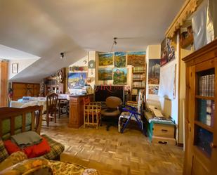 Sala d'estar de Àtic en venda en Real Sitio de San Ildefonso amb Calefacció, Piscina i Moblat