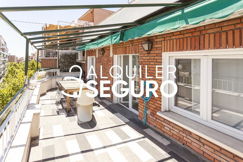 Terrace of Attic to rent in  Madrid Capital  with Air Conditioner, Heating and Terrace