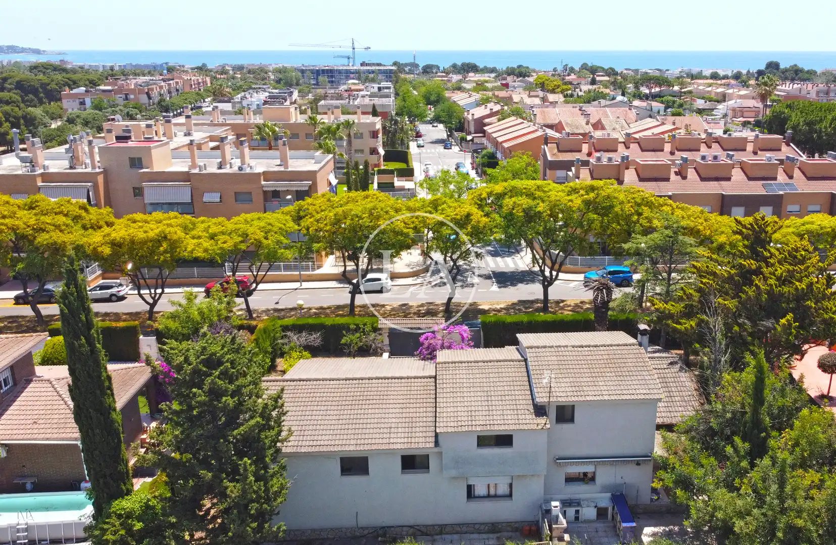 Vista exterior de Casa o xalet en venda en Cambrils amb Jardí privat, Terrassa i Traster