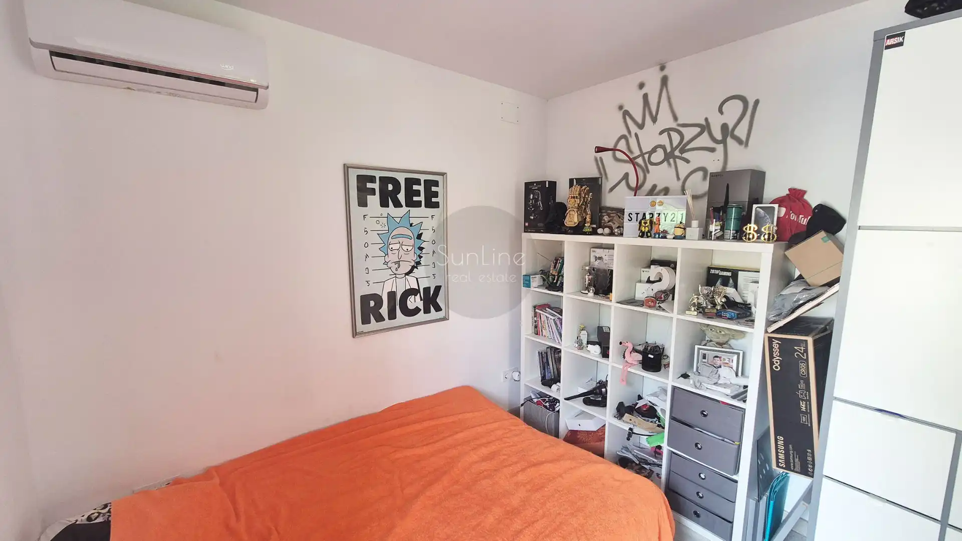 Bedroom of Houses for sale in L'Eliana  with Air Conditioner, Private garden and Terrace