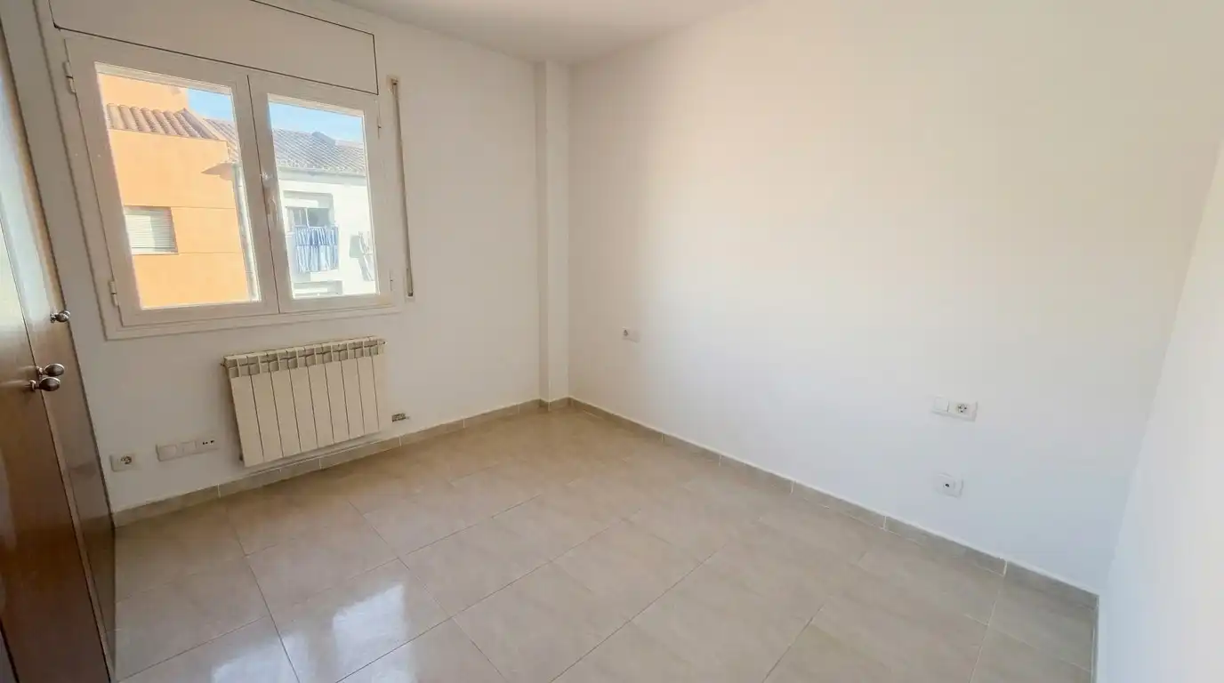 Bedroom of Duplexes for sale in Girona  with Air Conditioner, Heating and Balcony