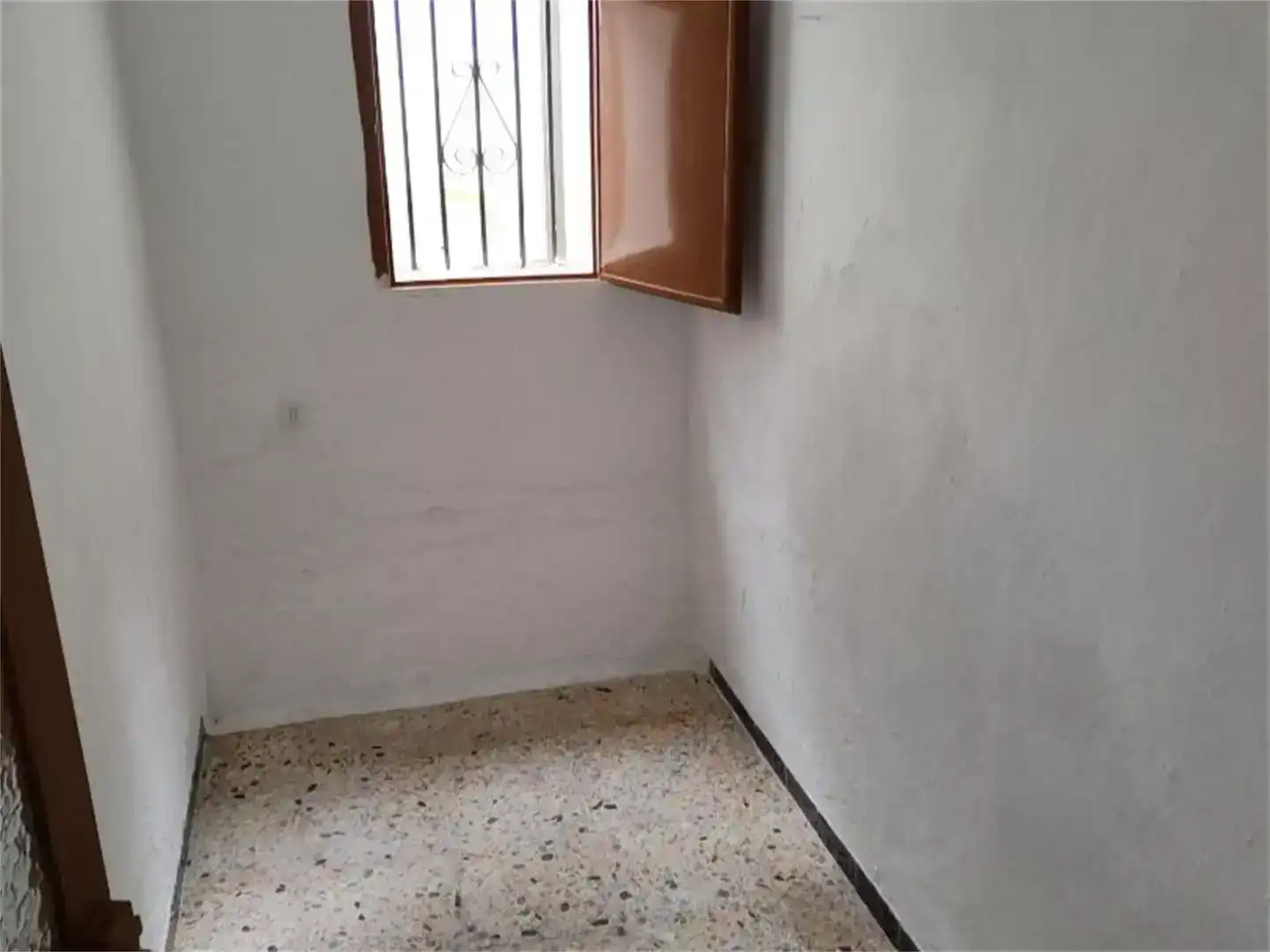 Casa adosada en venda en Setenil de las Bodegas amb Traster